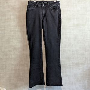 NO BOUNDARIES MID-RISE BOOT CUT BLACK JEANS SIZE 9